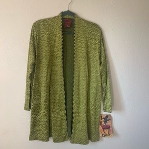Lightweight cardigan with pockets